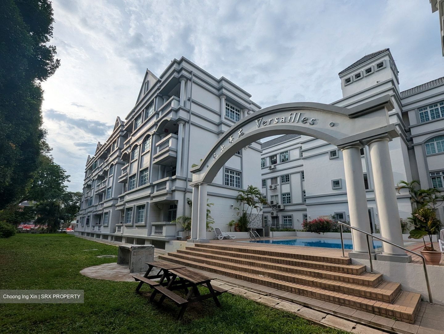 Versailles (D15), Condominium #589541531